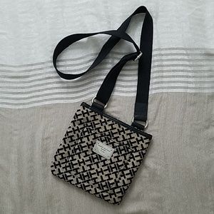 Tommy Hilfiger crossbody purse